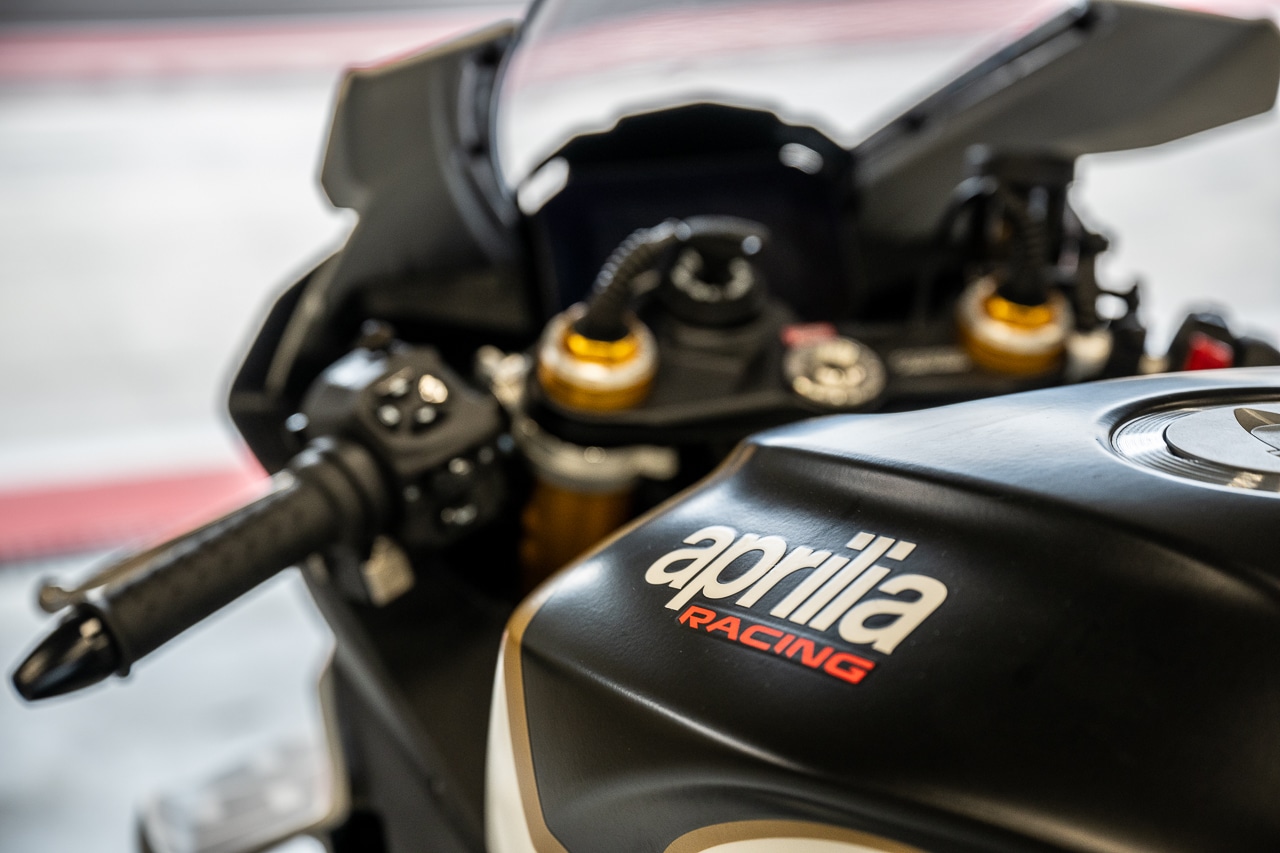 AL CREMONA CIRCUIT CON LE APRILIA V4