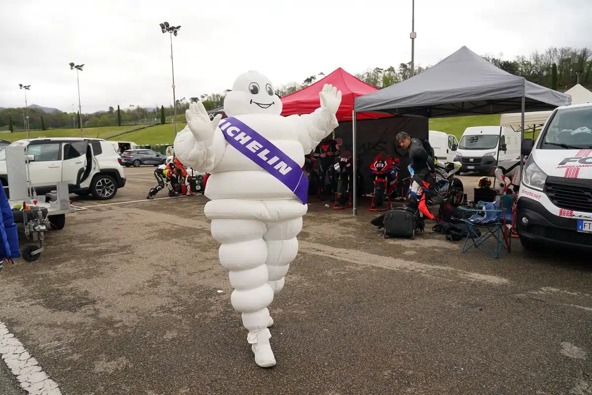 Aprilia RS 660 Factory 2025 - TEST