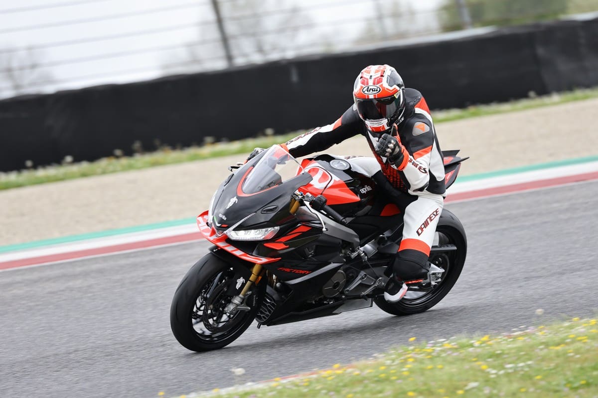Aprilia RS 660 Factory 2025 - TEST