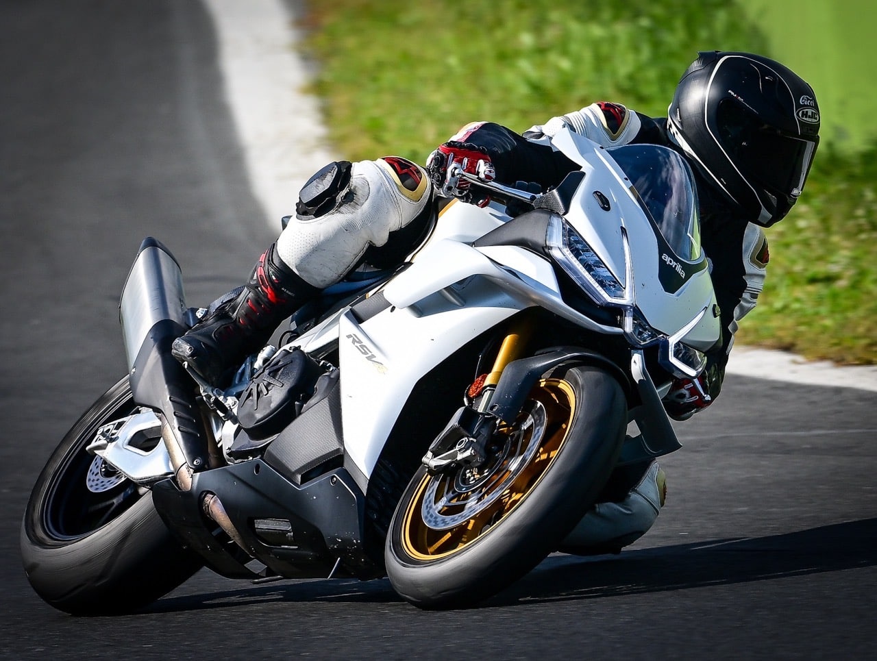 Aprilia RSV4 1100 Factory 2024 - Prova Vallelunga