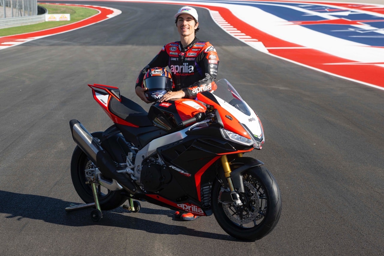 Aprilia RSV4 Factory e Tuono V4 Factory SE-09 SBK