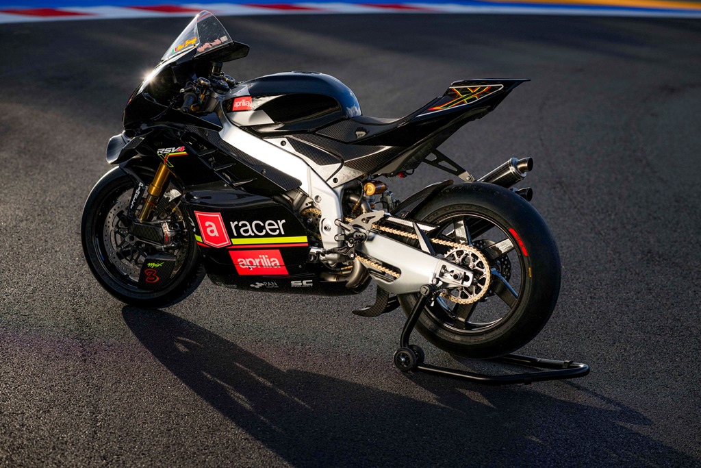 Aprilia RSV4 X ex3ma 