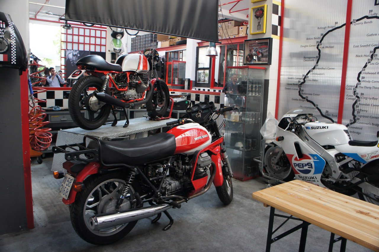 B.I.G. Built In Garage Café Racer Contest