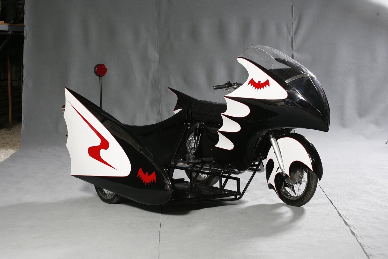 Bat-Moto replica