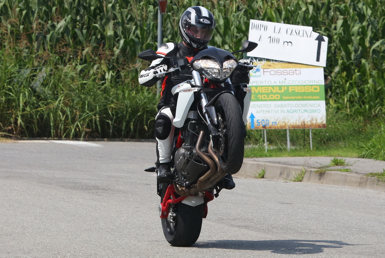 Benelli TNT899 - Prova su strada 2014