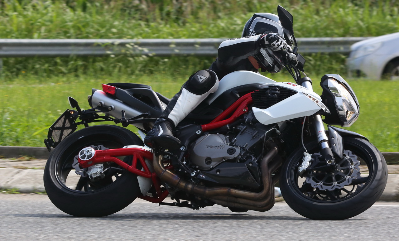 Benelli TNT899 - Prova su strada 2014