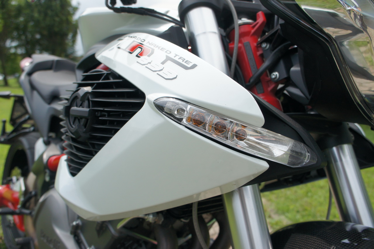 Benelli TNT899 - Prova su strada 2014