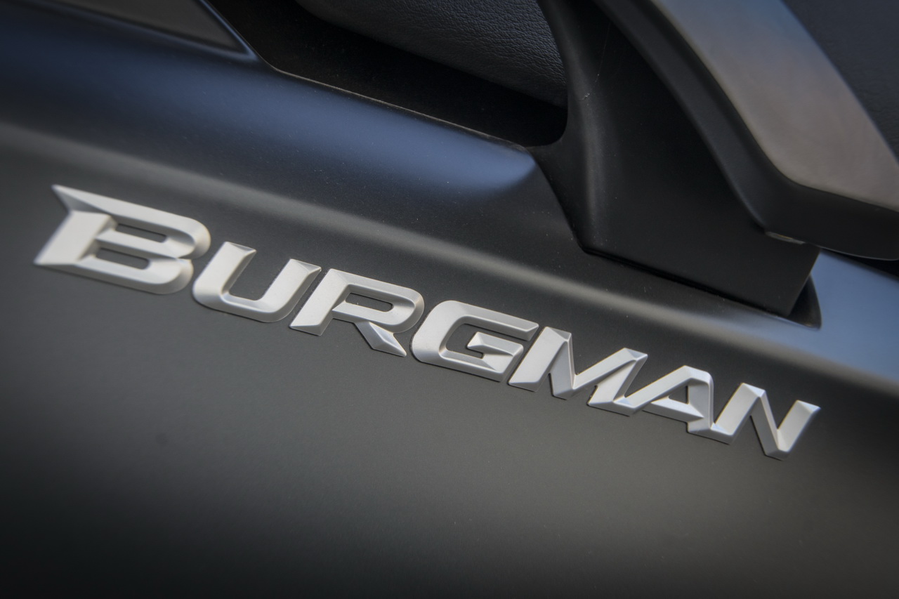 BMW C 650 GT - Suzuki Burgman 650 - prova su strada comparativa 2018