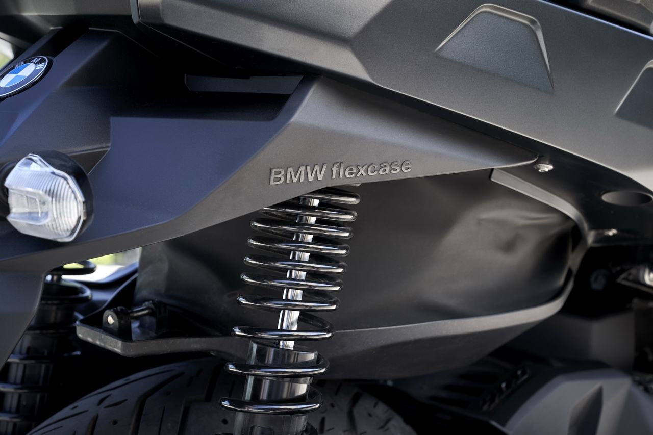 BMW C400X prova su strada 2018