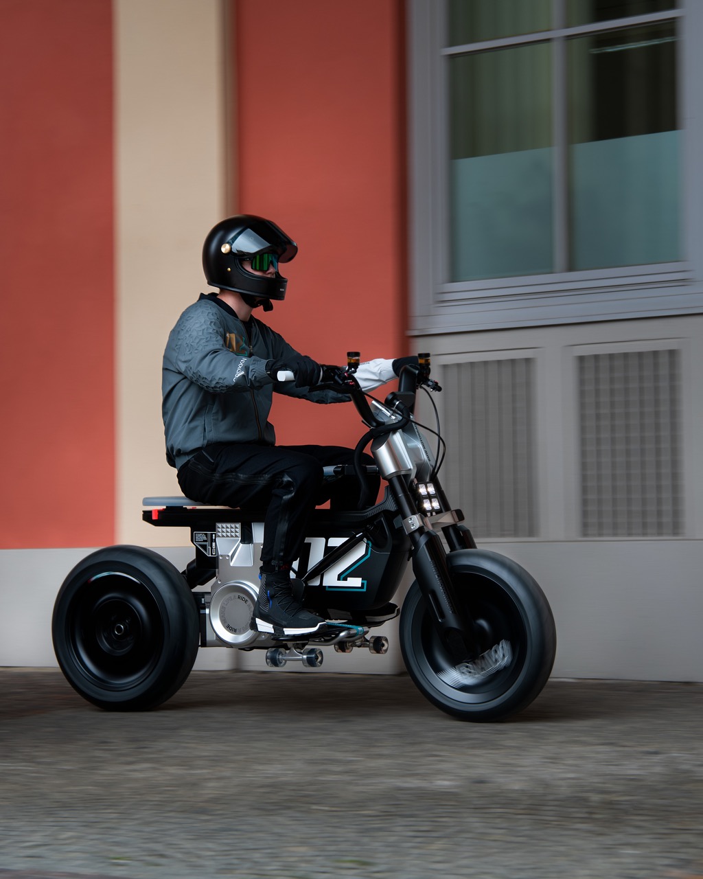 BMW Motorrad Concept CE 02 - foto 