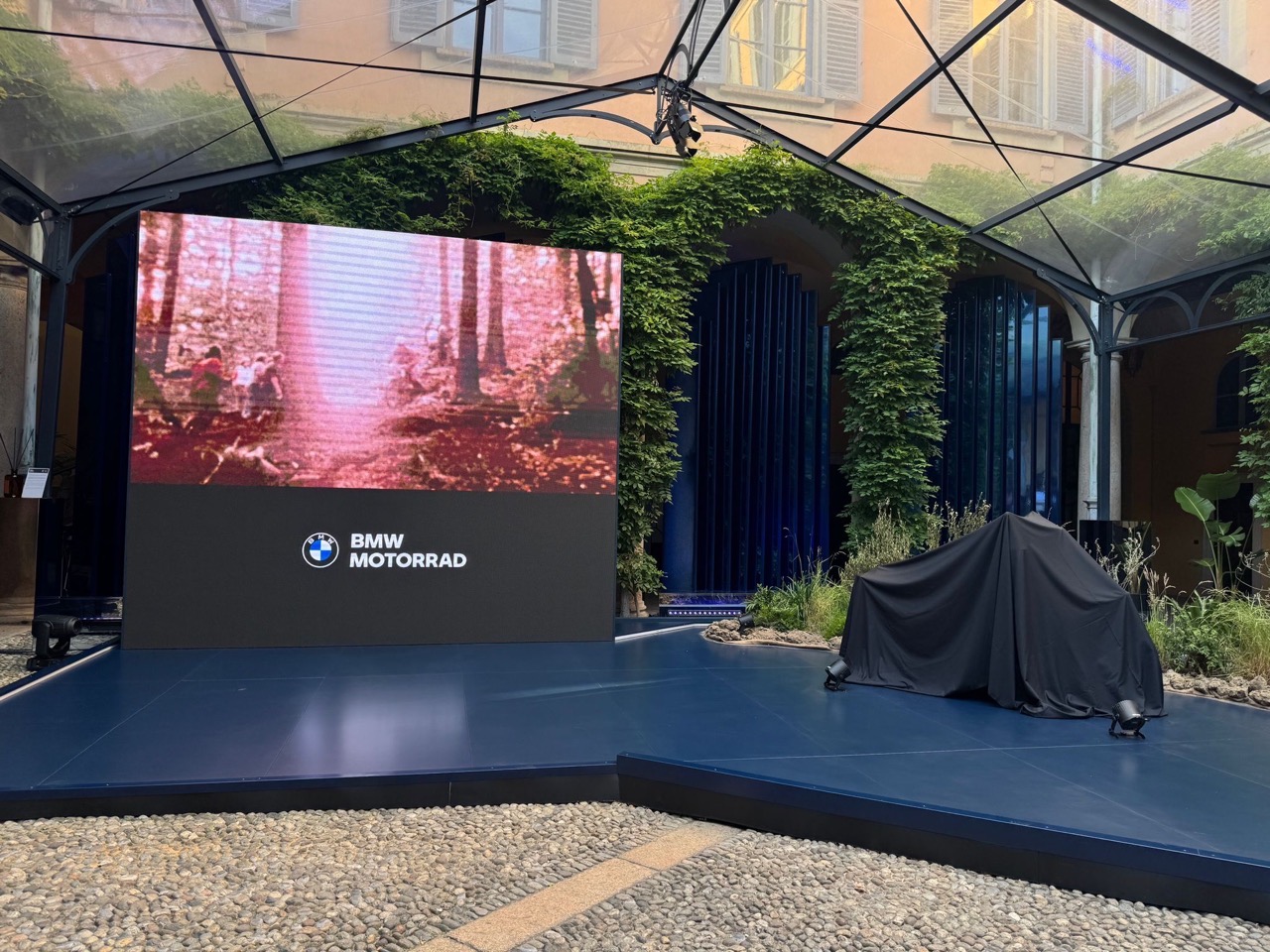 BMW R 12 GS 2025 - Foto Live Milano