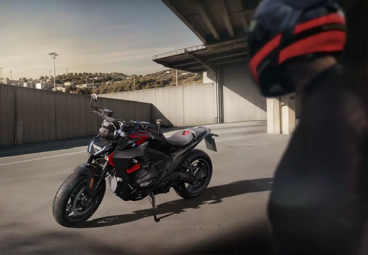 BMW R 1300 R 2025 - Foto ufficiali