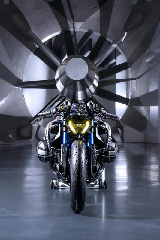 BMW R 1300 R TITAN 