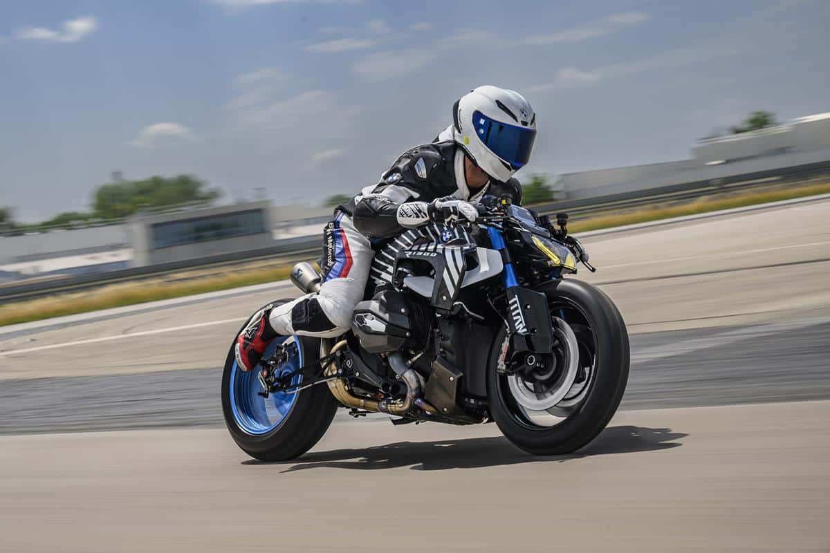 BMW R 1300 R TITAN 