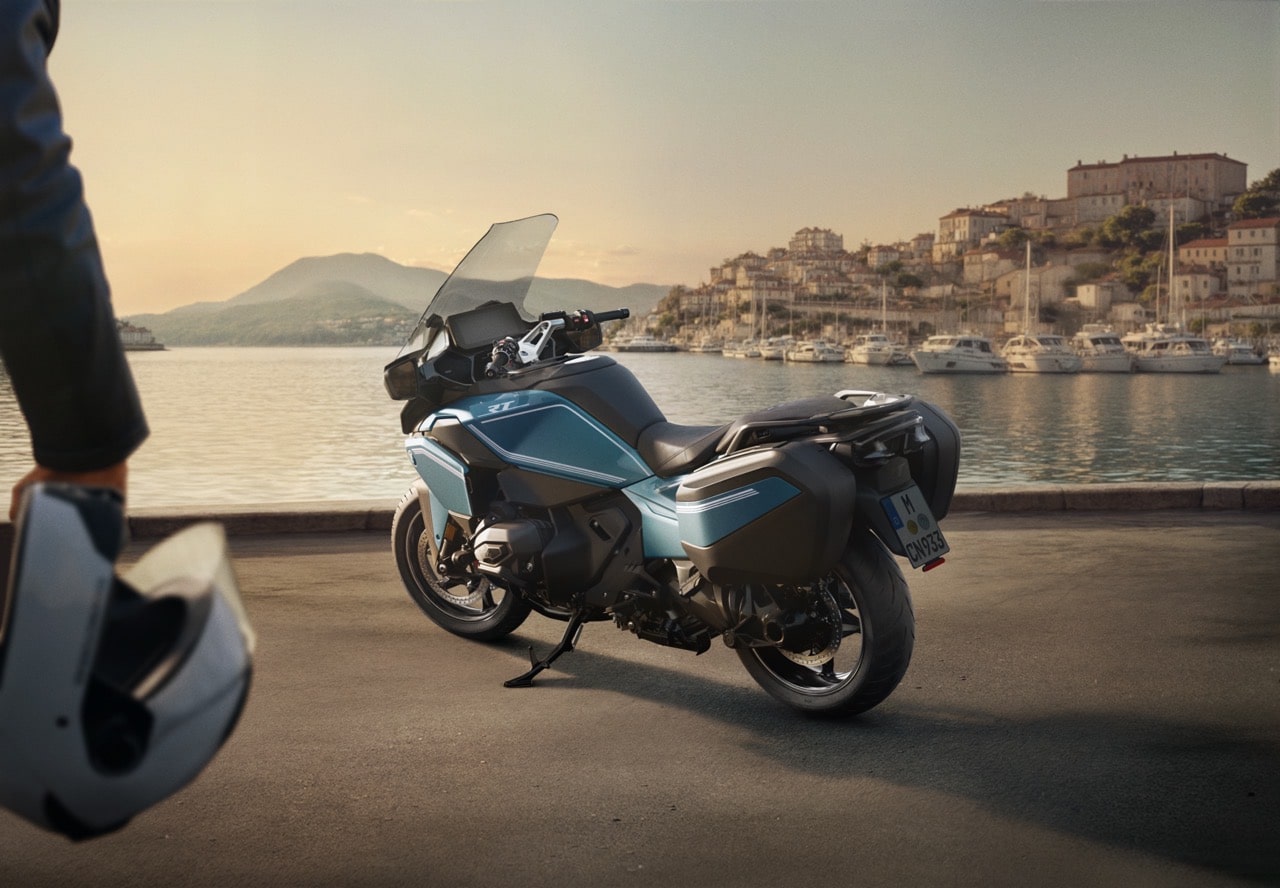 BMW R 1300 RT 2025 - Foto ufficiali