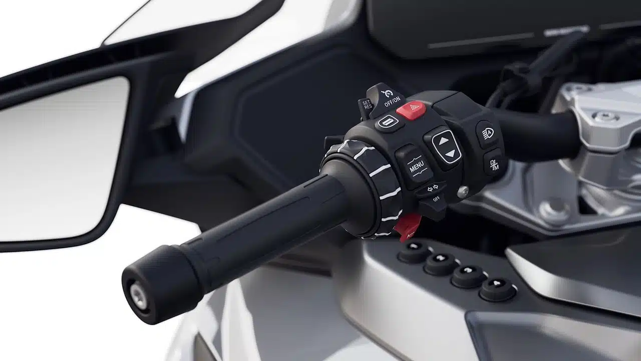 BMW R 1300 RT 2025 - Foto ufficiali