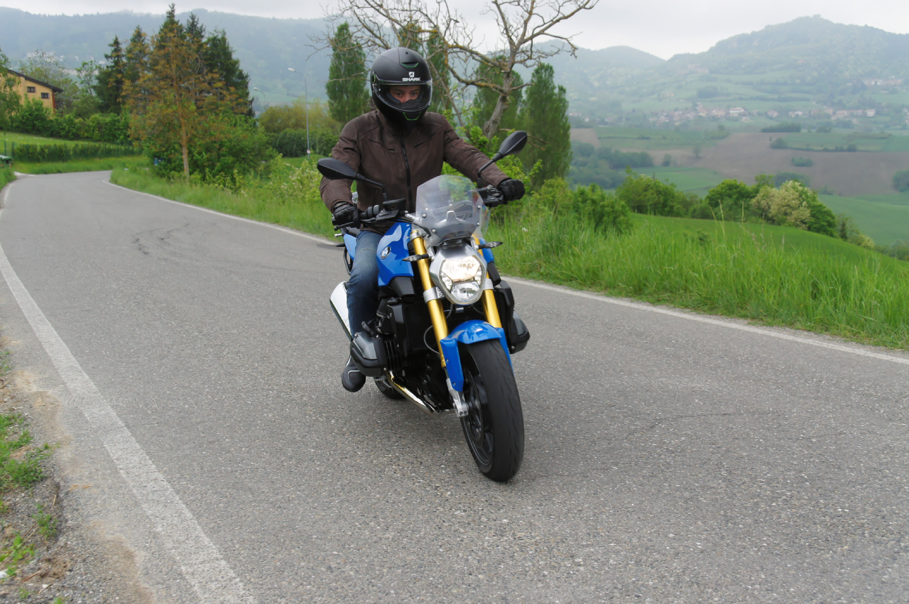 BMW R1200R MY2015, prova su strada