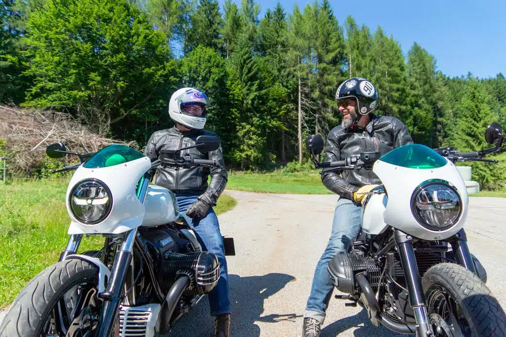 BMW Speed Sisters by Woidwerk