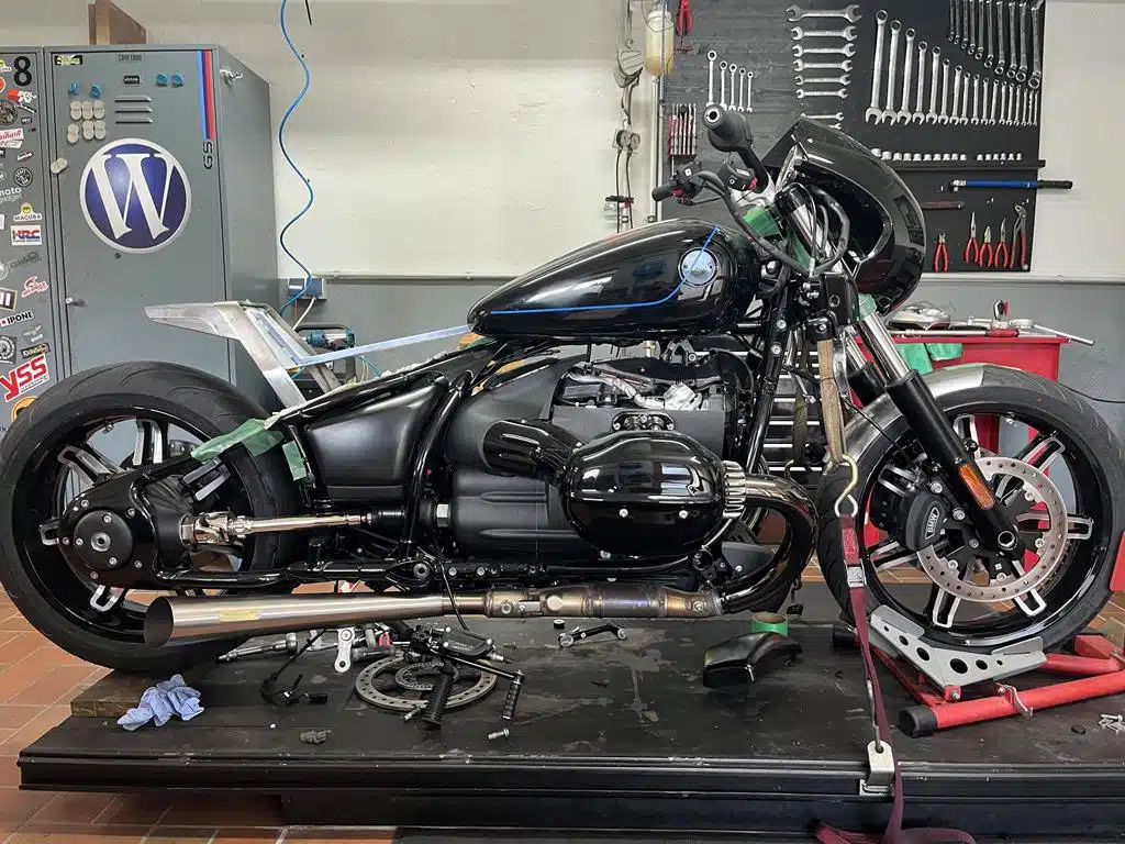 BMW Speed Sisters by Woidwerk