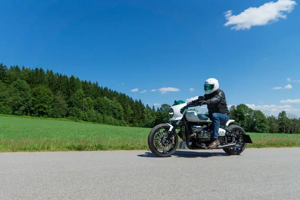 BMW Speed Sisters by Woidwerk