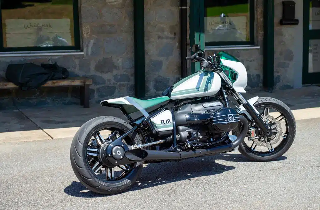 BMW Speed Sisters by Woidwerk