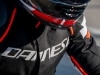 Dainese Giacca Racing 3 D-Dry e Guanti Carbon 4