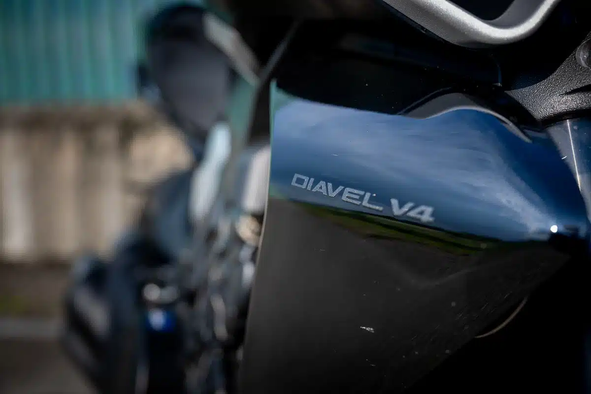 Ducati Diavel V4