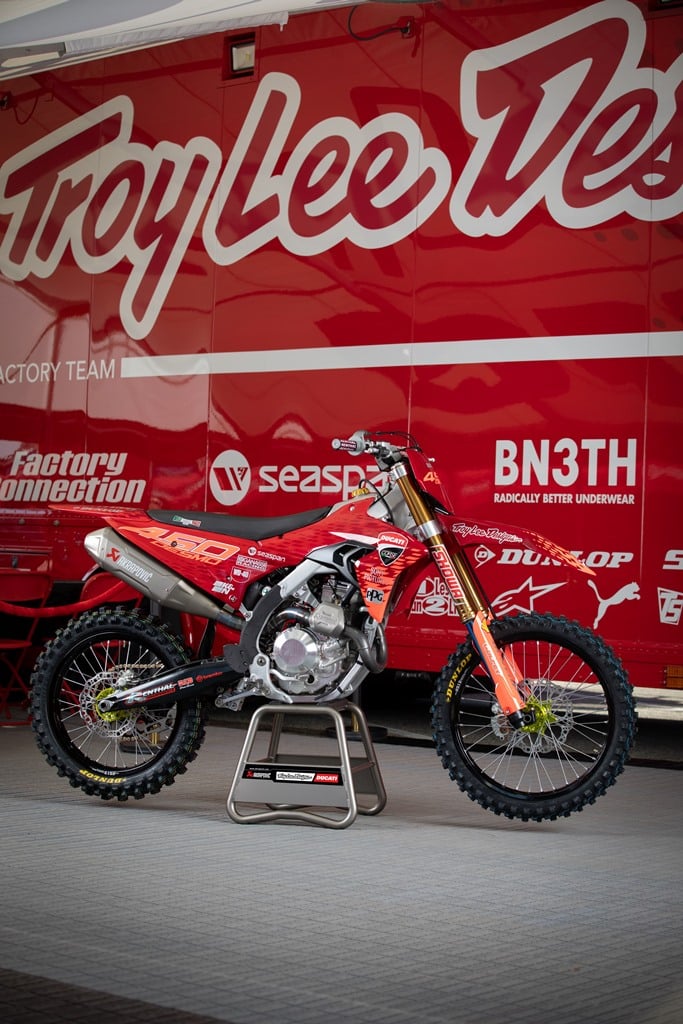 Ducati e Troy Lee Designs 