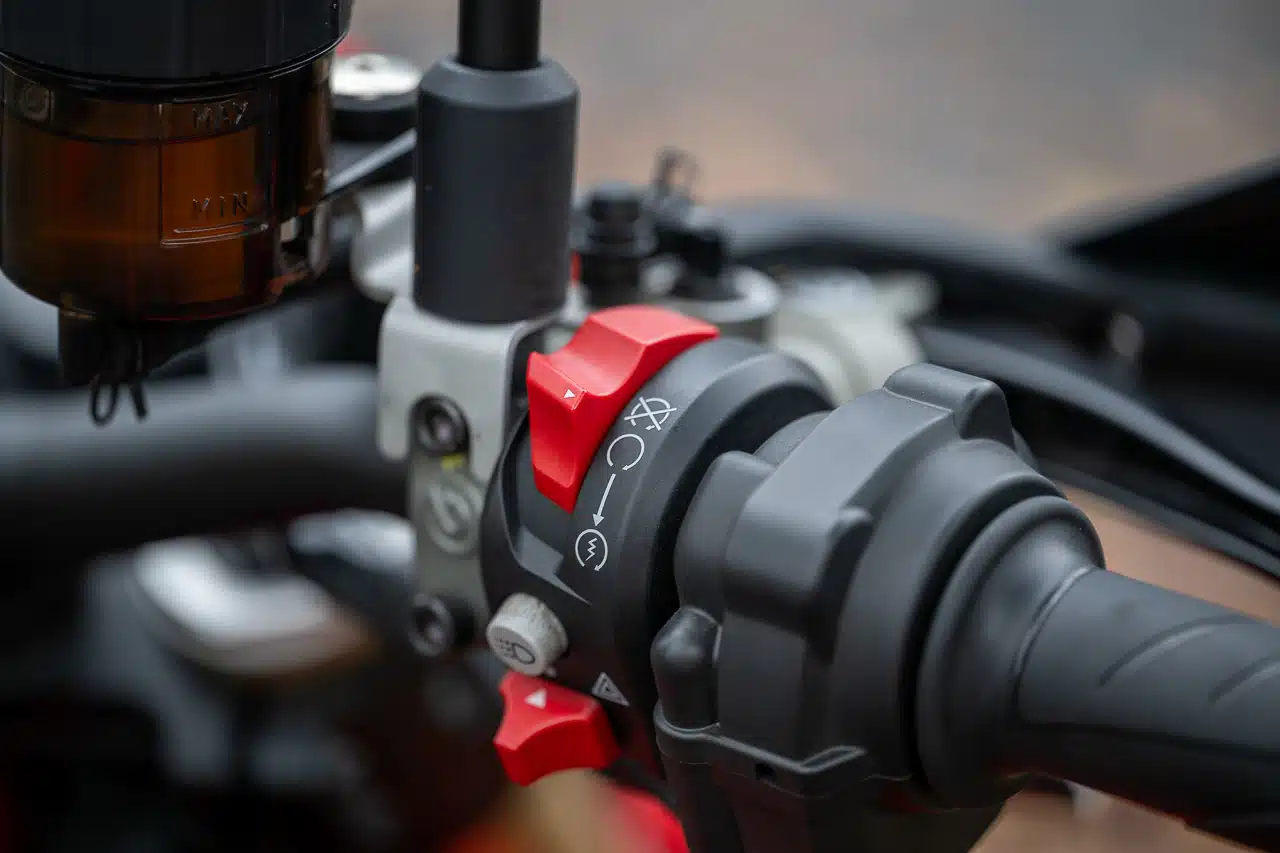 Ducati Hypermotard 698 Mono