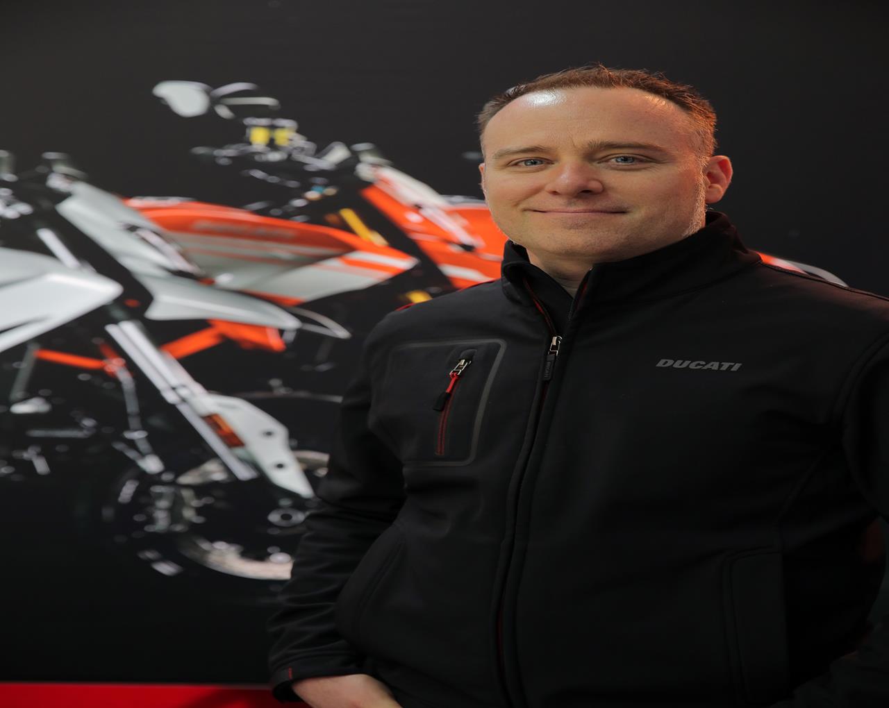 Ducati Hypermotard 939 - MEGA GALLERY
