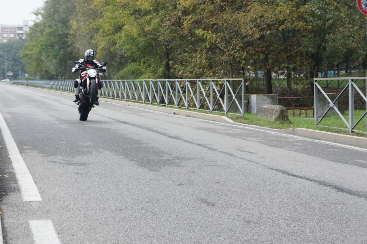 Ducati Monster 821 - Prova su strada 2014