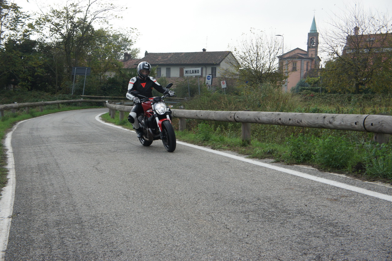 Ducati Monster 821 - Prova su strada 2014