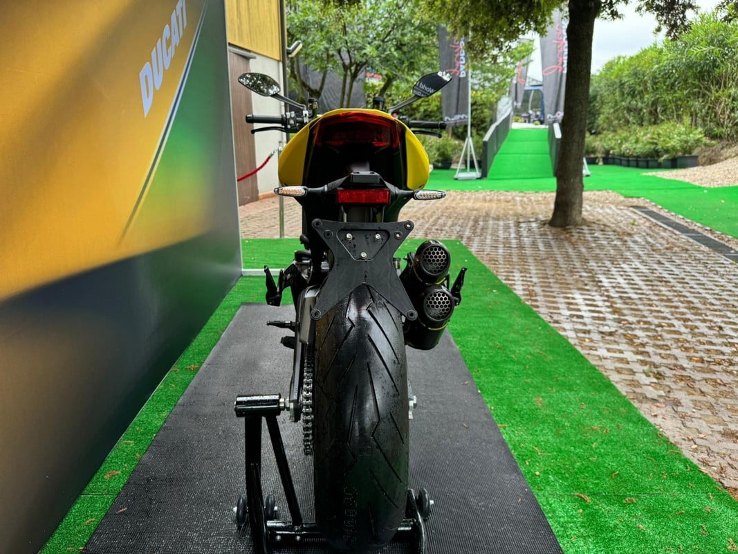 DUCATI MONSTER SENNA