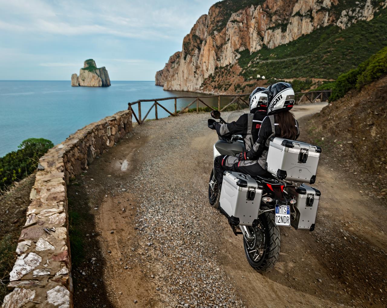 Ducati Multistrada Enduro 1200 - MEGA GALLERY