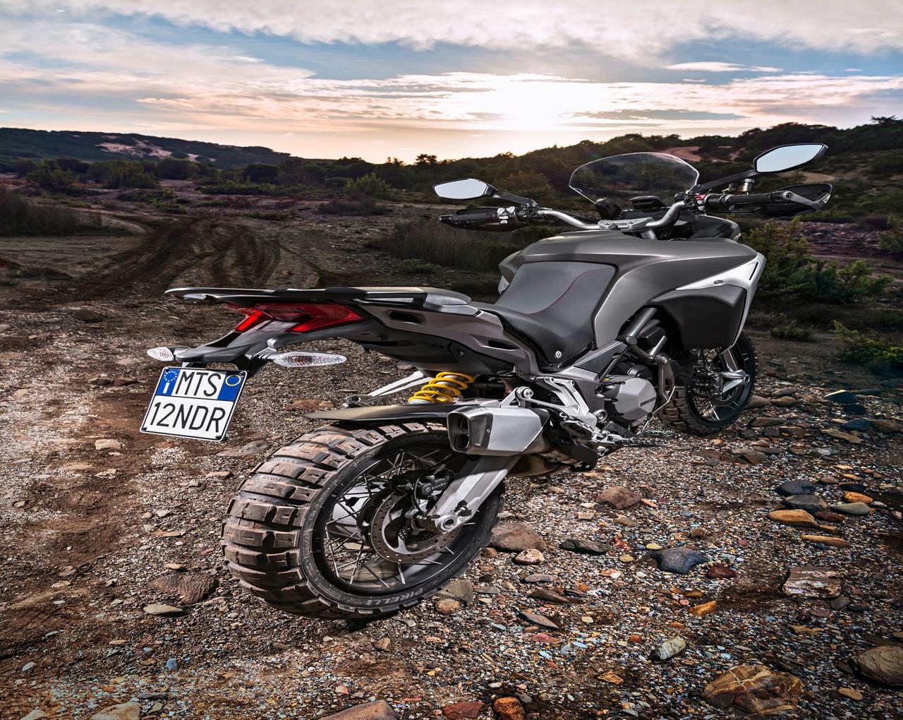 Ducati Multistrada Enduro 1200 - MEGA GALLERY