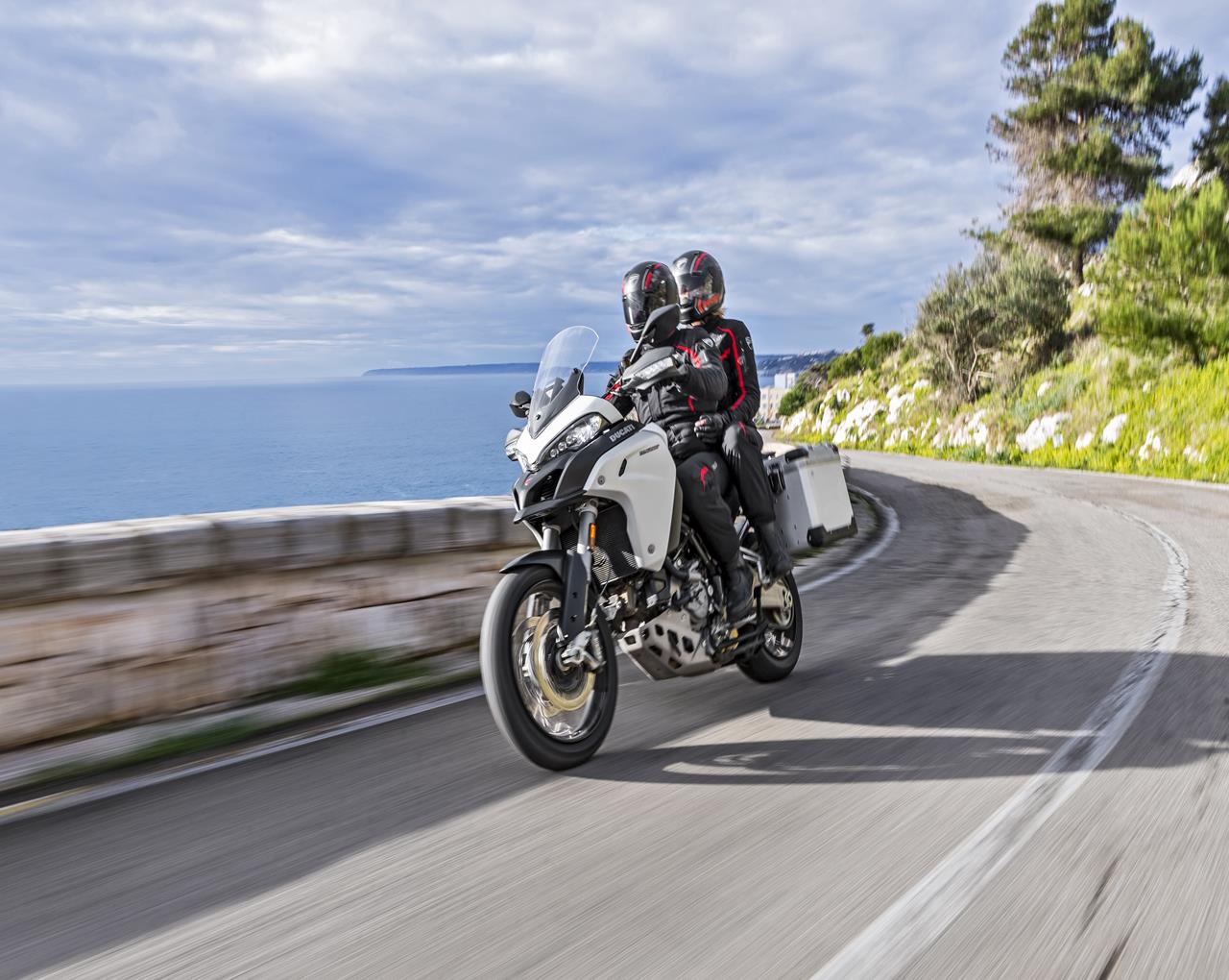 Ducati Multistrada Enduro 1200 - MEGA GALLERY