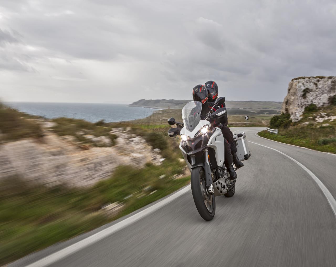 Ducati Multistrada Enduro 1200 - MEGA GALLERY