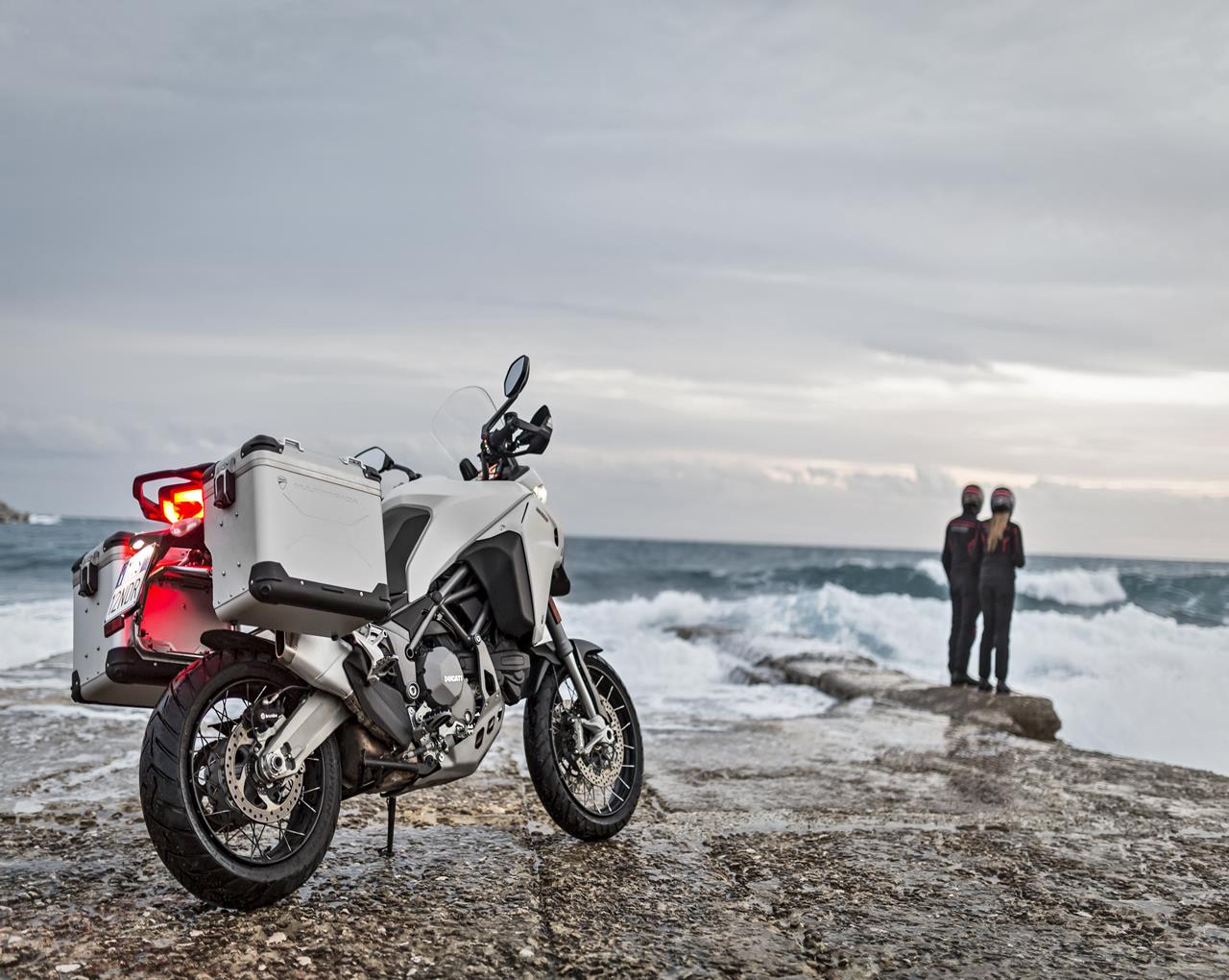 Ducati Multistrada Enduro 1200 - MEGA GALLERY