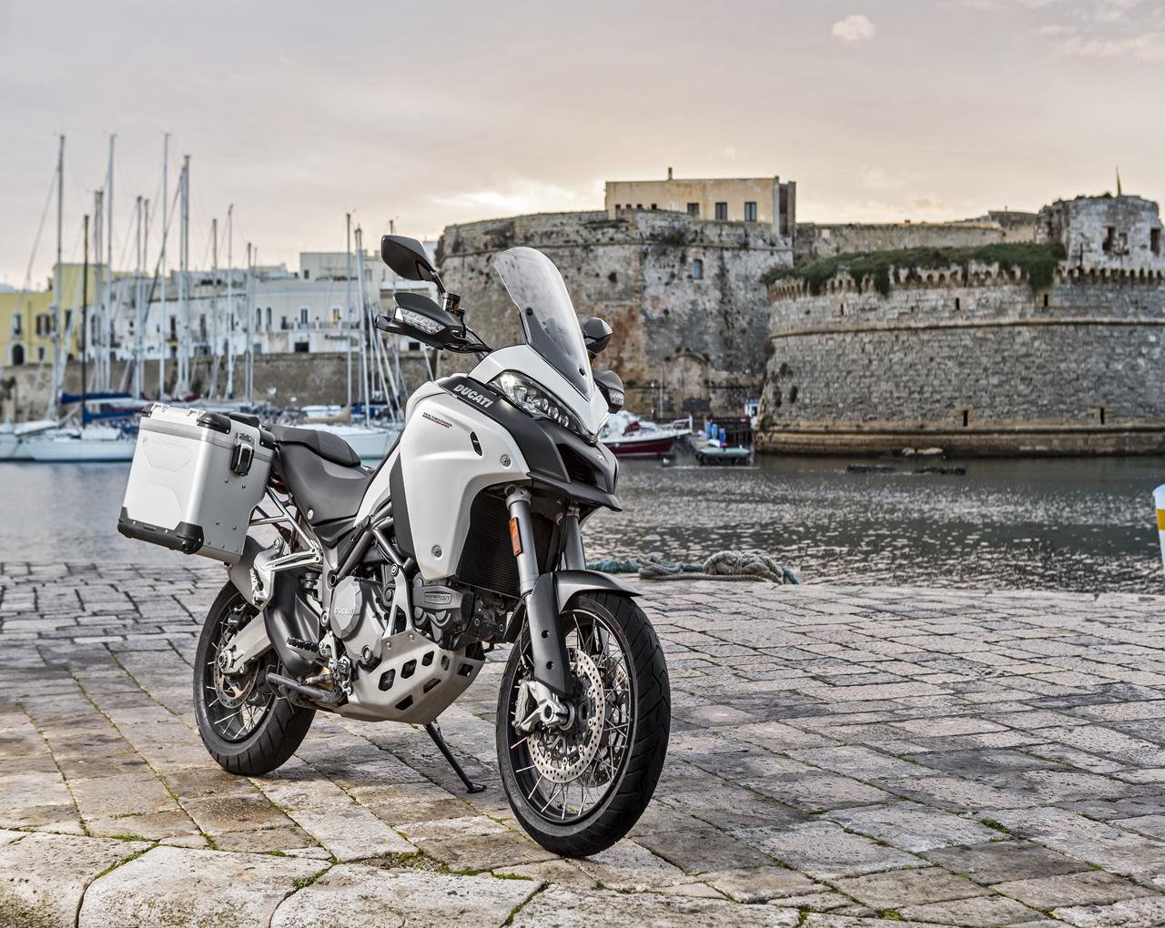 Ducati Multistrada Enduro 1200 - MEGA GALLERY