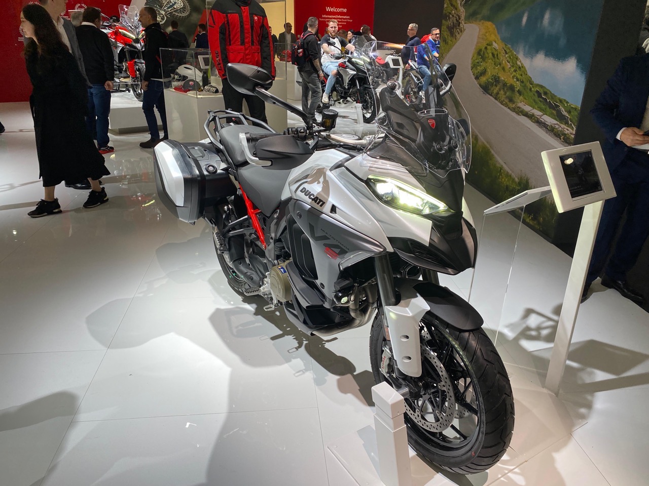 Ducati Multistrada V4 2025 - EICMA 2024