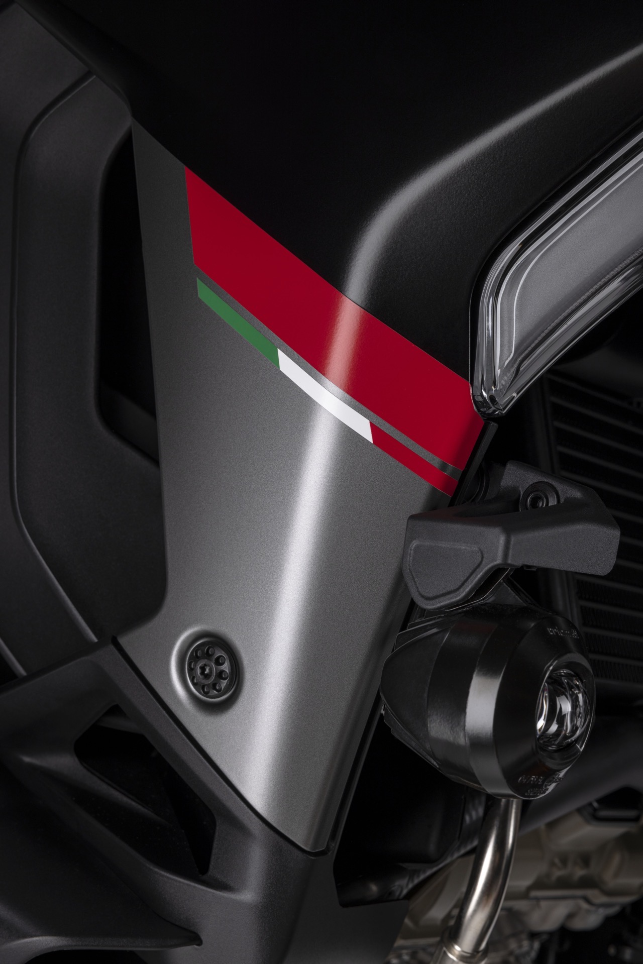 Ducati Multistrada V4 S Grand Tour 2024 - Foto ufficiali