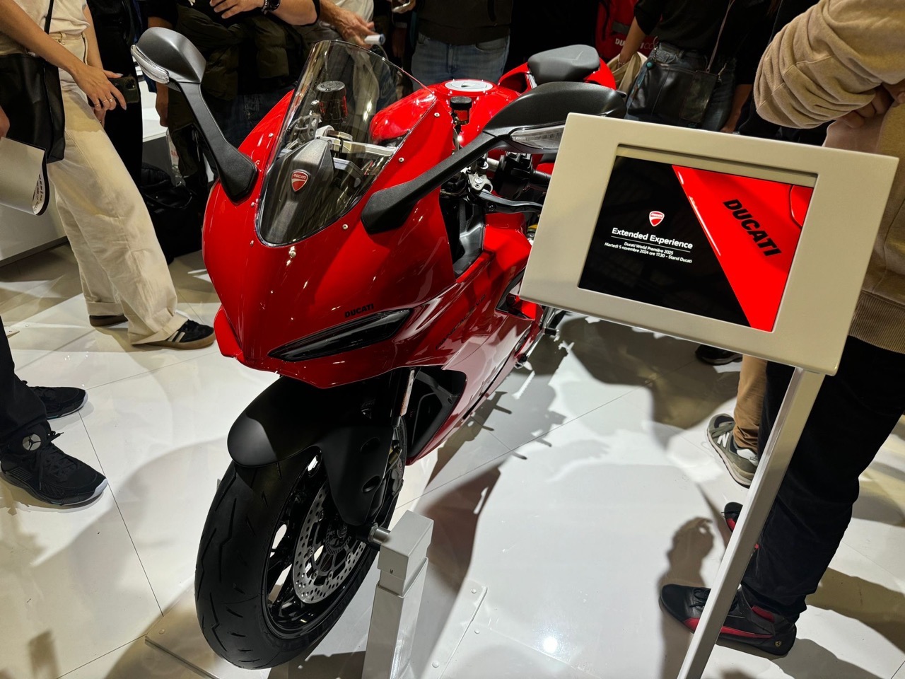 Ducati Panigale V2 - EICMA 2024