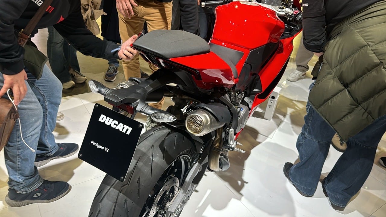 Ducati Panigale V2 - EICMA 2024