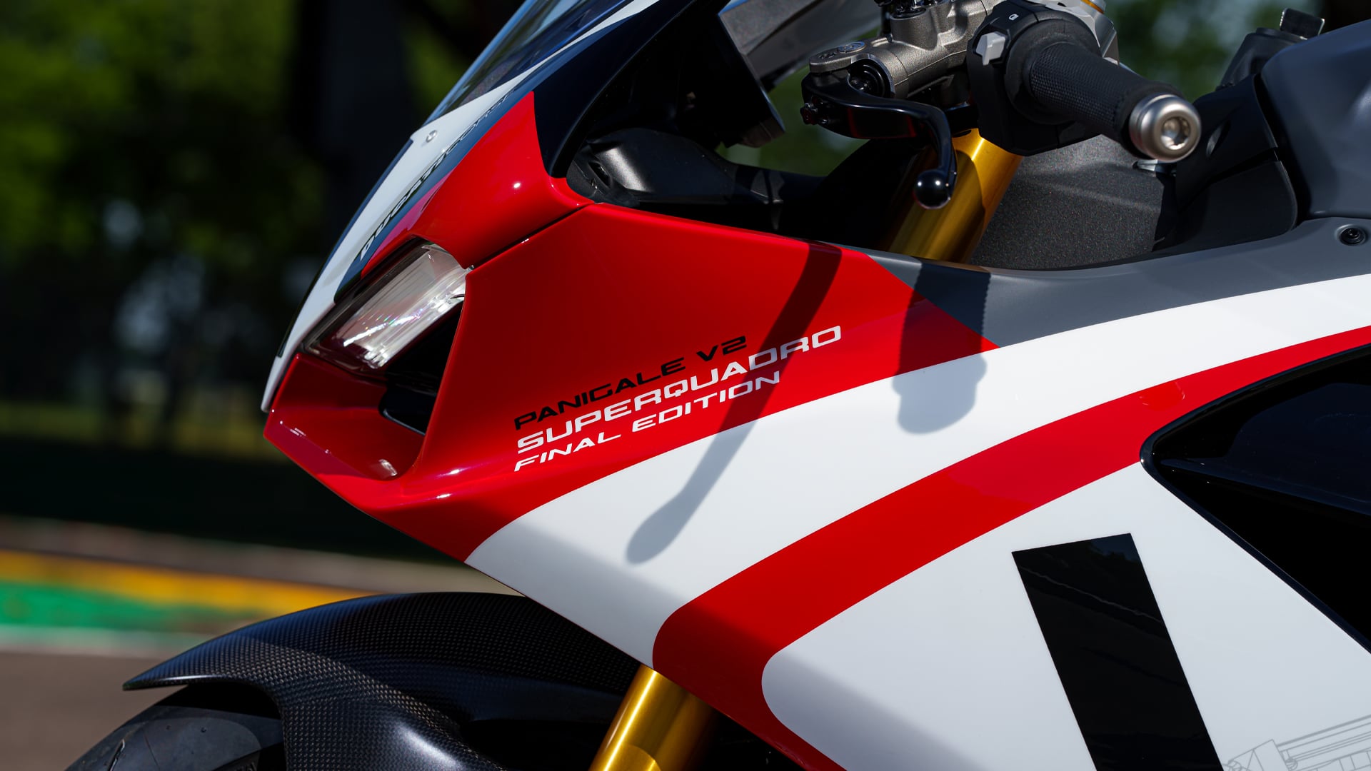 Ducati Panigale V2 Superquadro Final Edition 