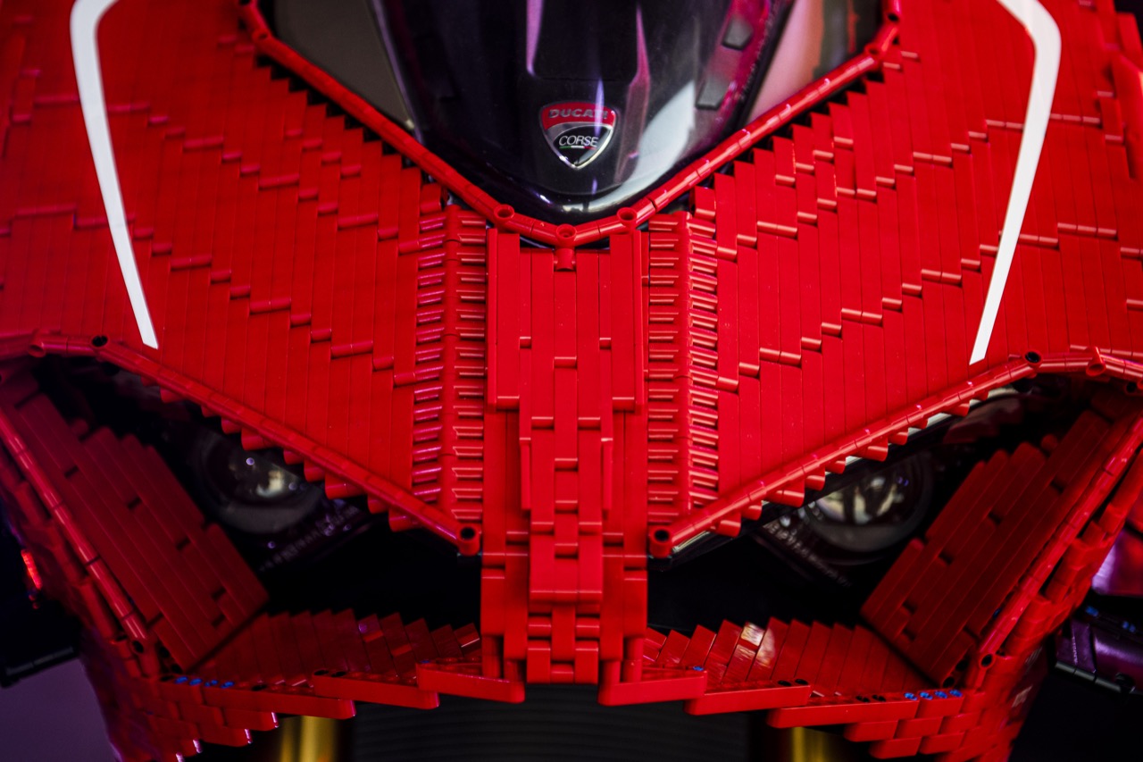 Ducati Panigale V4 R - modello in LEGO Technic  