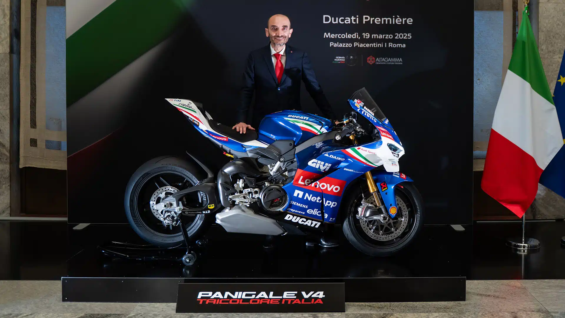 Ducati Panigale V4 Tricolore Italia 