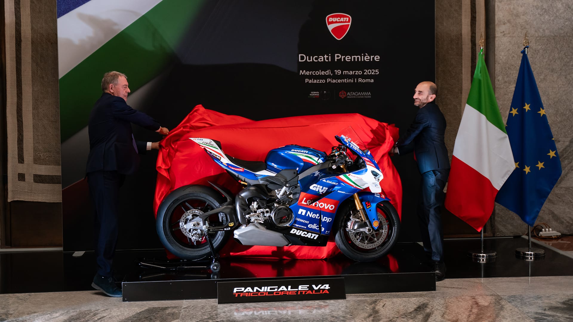 Ducati Panigale V4 Tricolore Italia 