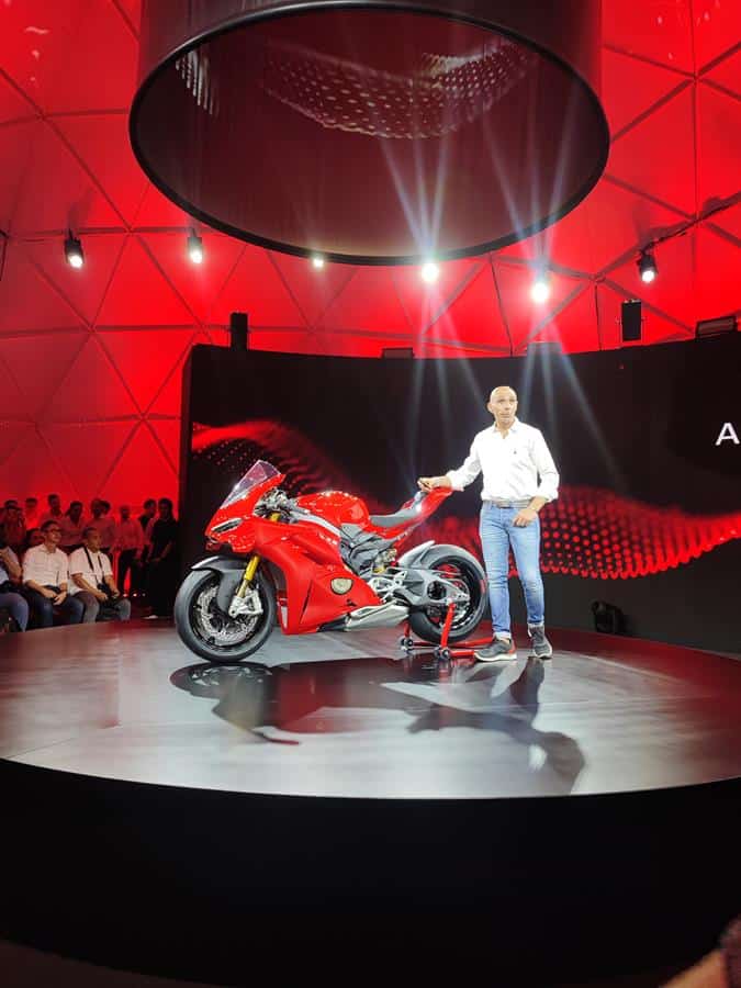 Ducati Panigale V4 V21A - Foto live