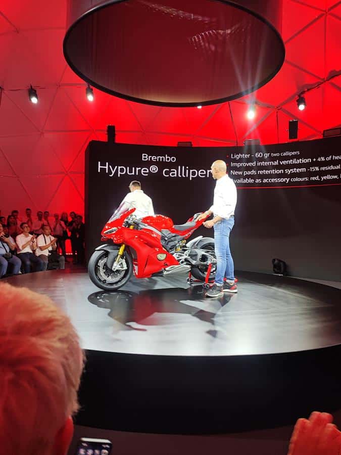 Ducati Panigale V4 V21A - Foto live