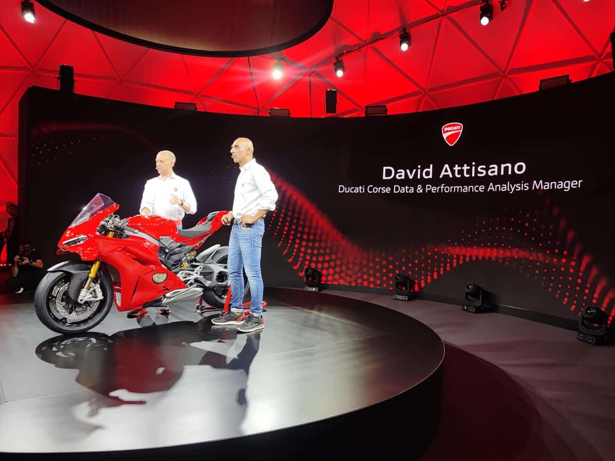 Ducati Panigale V4 V21A - Foto live